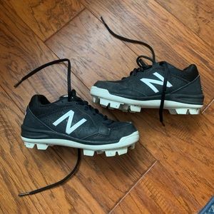 New Balance baseball cleats